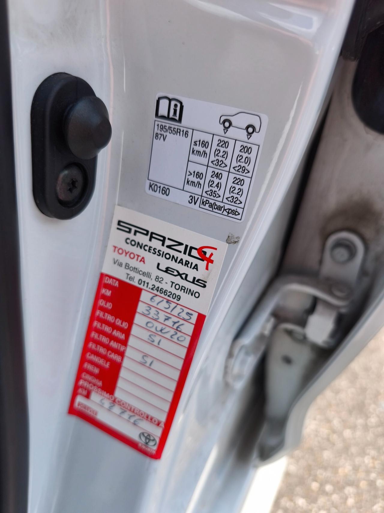 Toyota Yaris 1.5 Hybrid 5 porte Trend