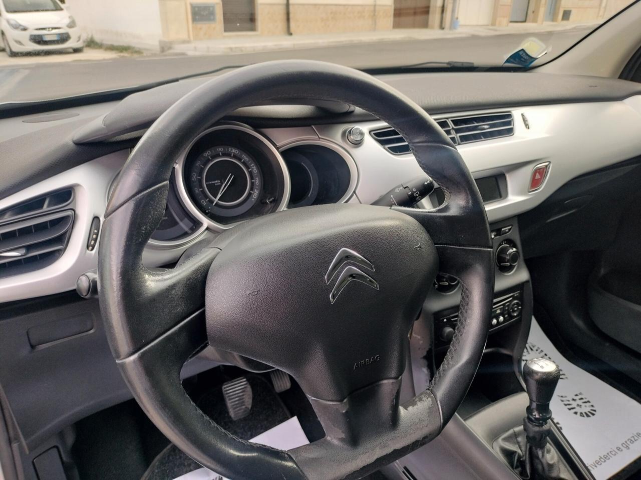Citroen C3 1.1 Exclusive 128.000km tetto panoramico