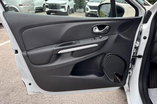 RENAULT Clio dCi 8V 75 CV Start&Stop 5 porte Energy Duel