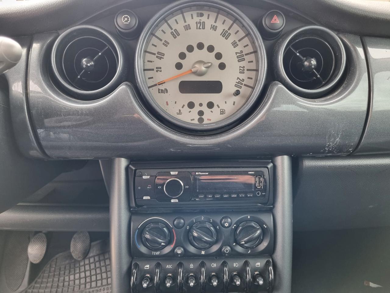 Mini 1.4 tdi One 75 CV - TAGLIANDATA