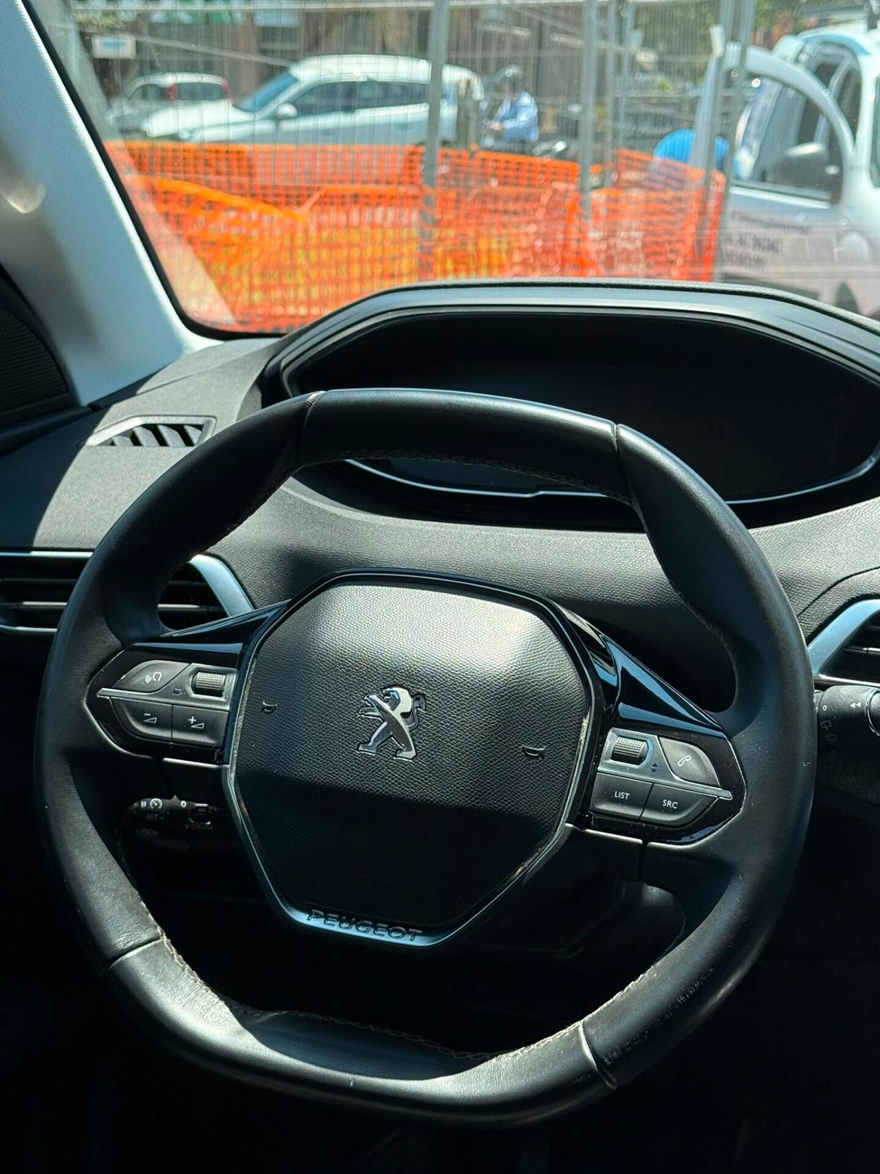 Peugeot 3008 BlueHDi 120 S&S Allure