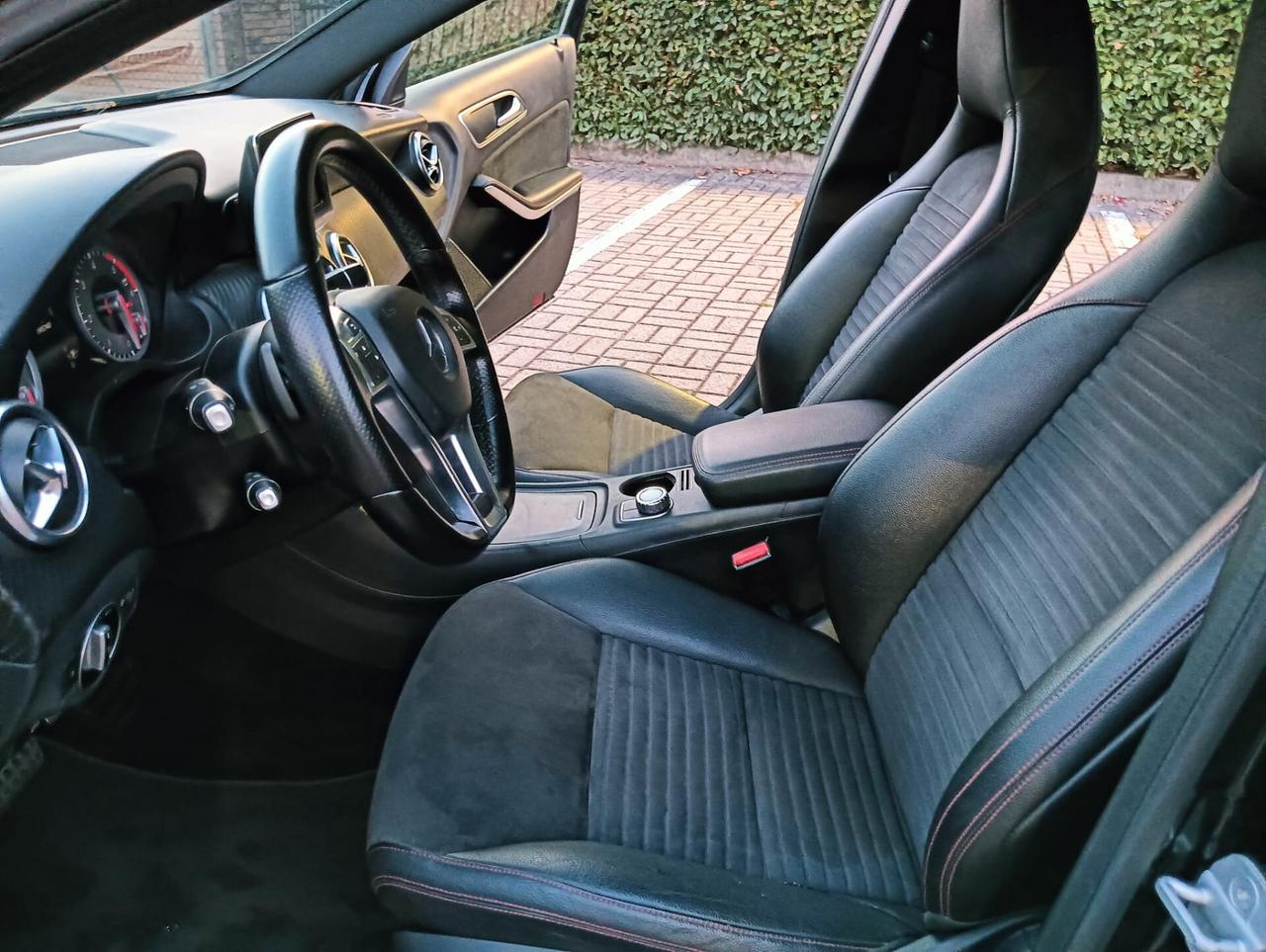 CELL 320 147 1147 WUATSAPP WUATSAPP 3276540940 A 160 CDI Automatic Dark Night Edition