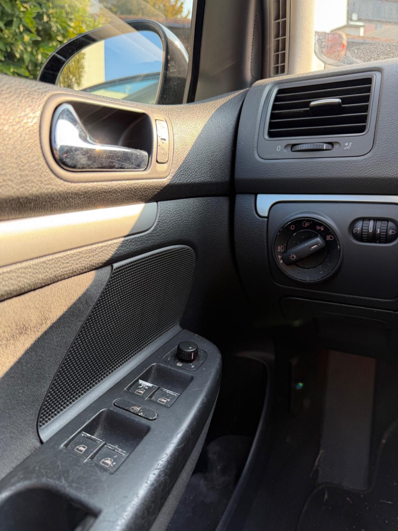 Volkswagen Golf 2.0 Sportline Euro 4