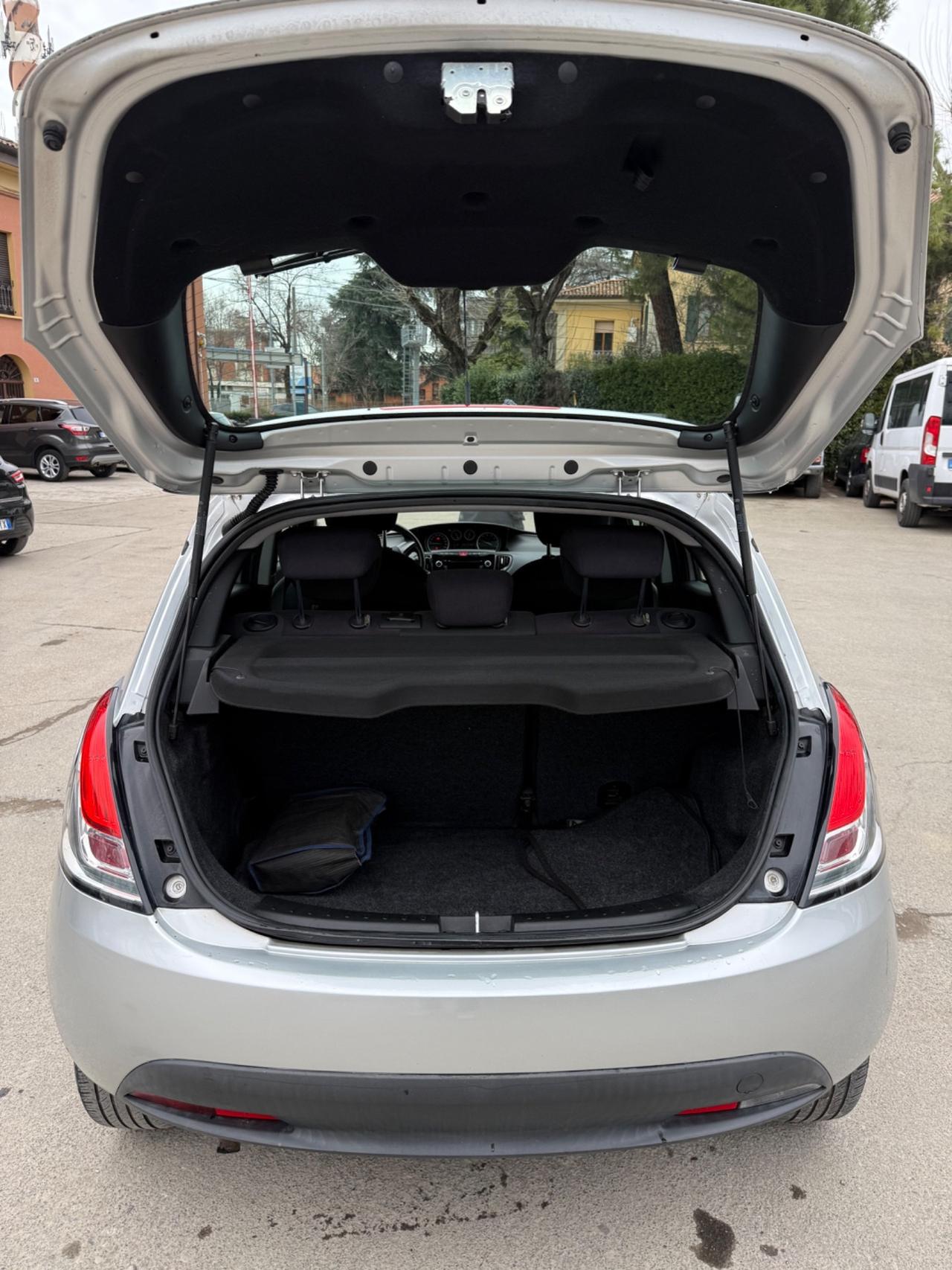 Lancia Ypsilon 1.2 69 CV 5 porte GPL Ecochic Gold