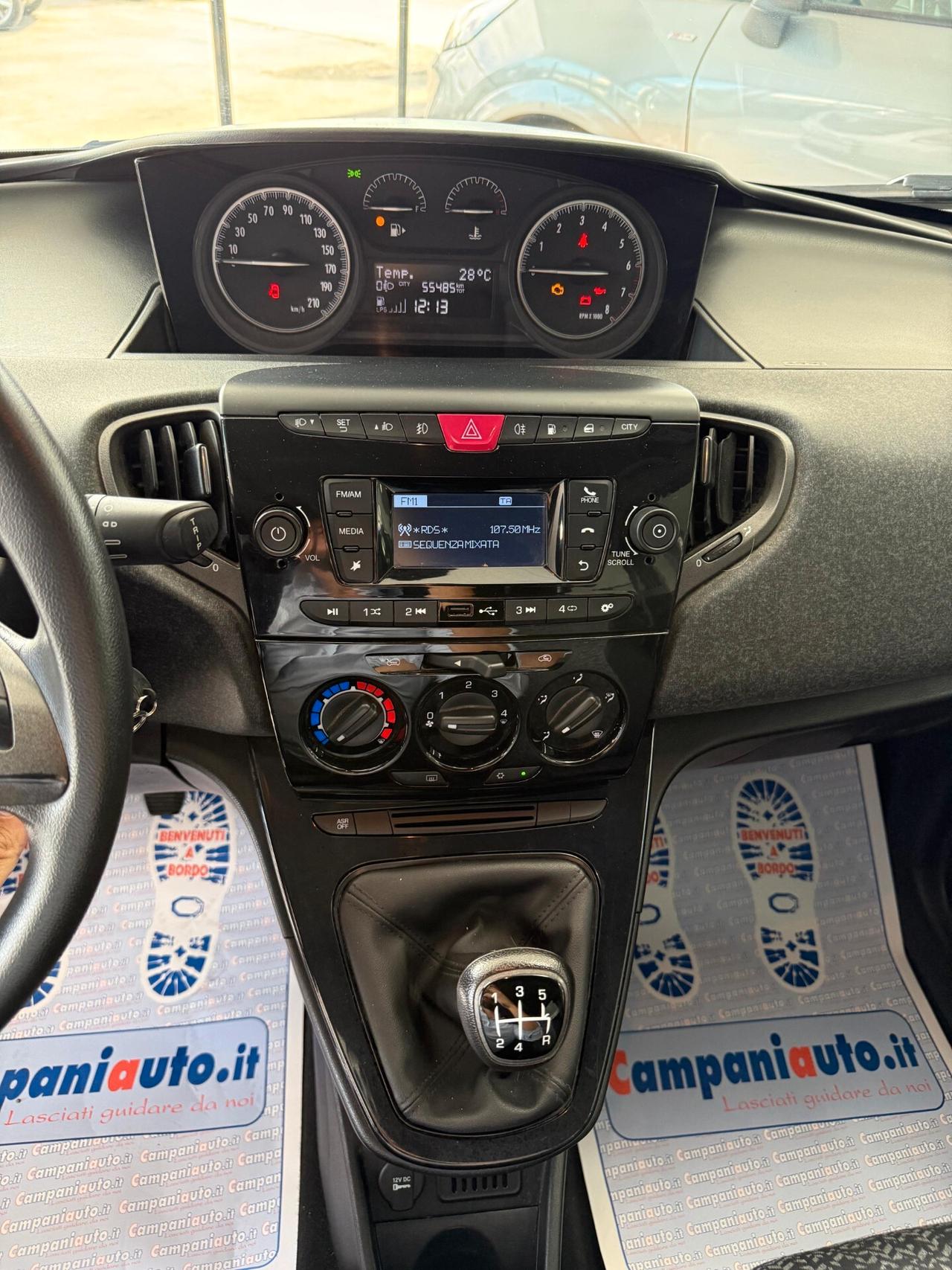 Lancia Ypsilon 1.2 69 CV GPL Ecochic Elefantino Blu