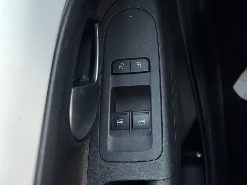 Volkswagen up! up! 5p 1.0 adatta a aneopatentati