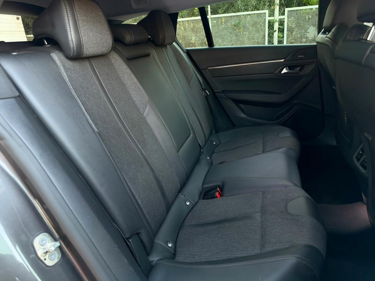 Peugeot 508 BlueHDi 130 Stop&Start EAT8 SW Allure Pack