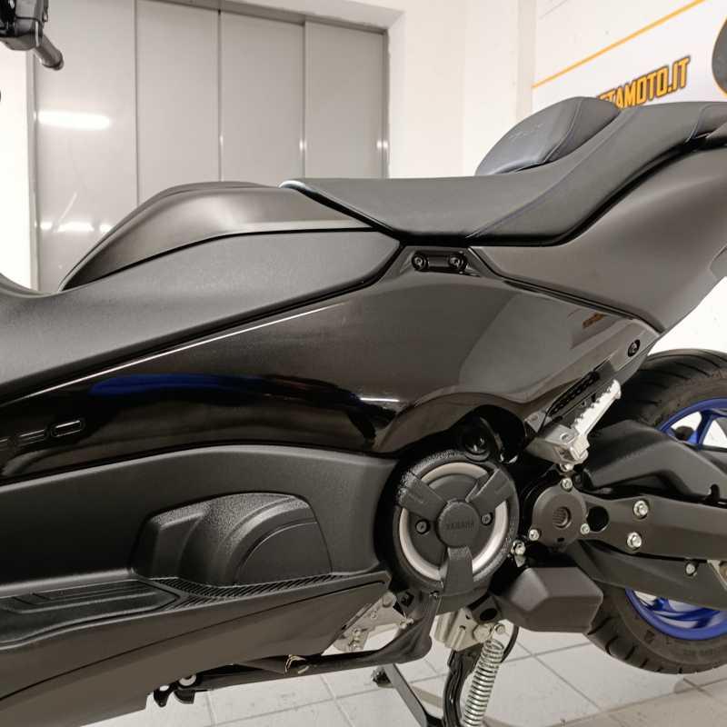 Yamaha T-Max 560 - 2025