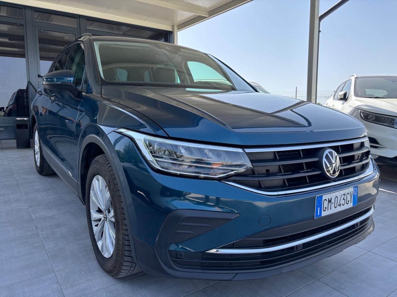 Volkswagen Tiguan 2.0 TDI 150 CV SCR DSG R-Line