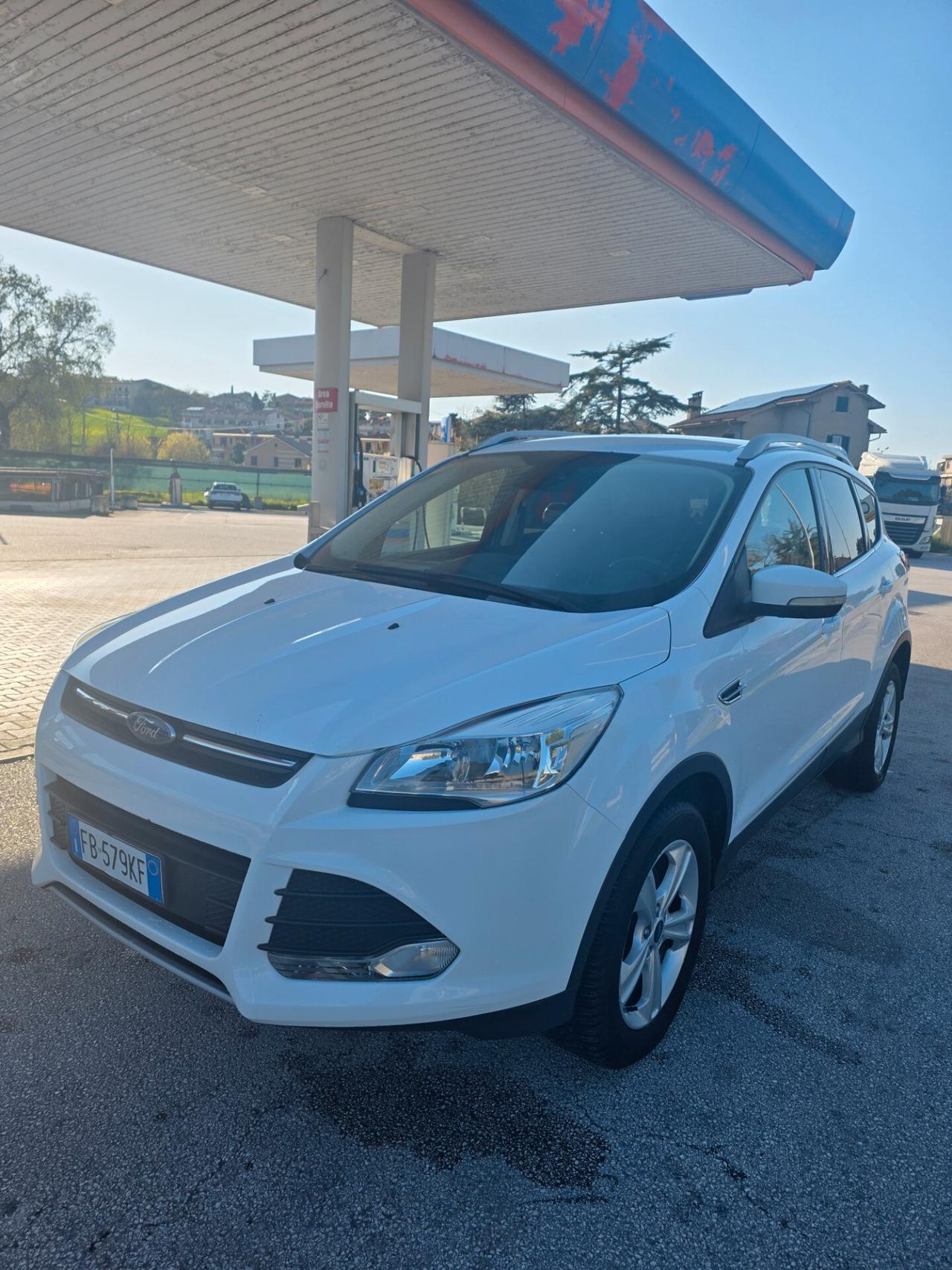 Ford Kuga Neo Patentati Titanium
