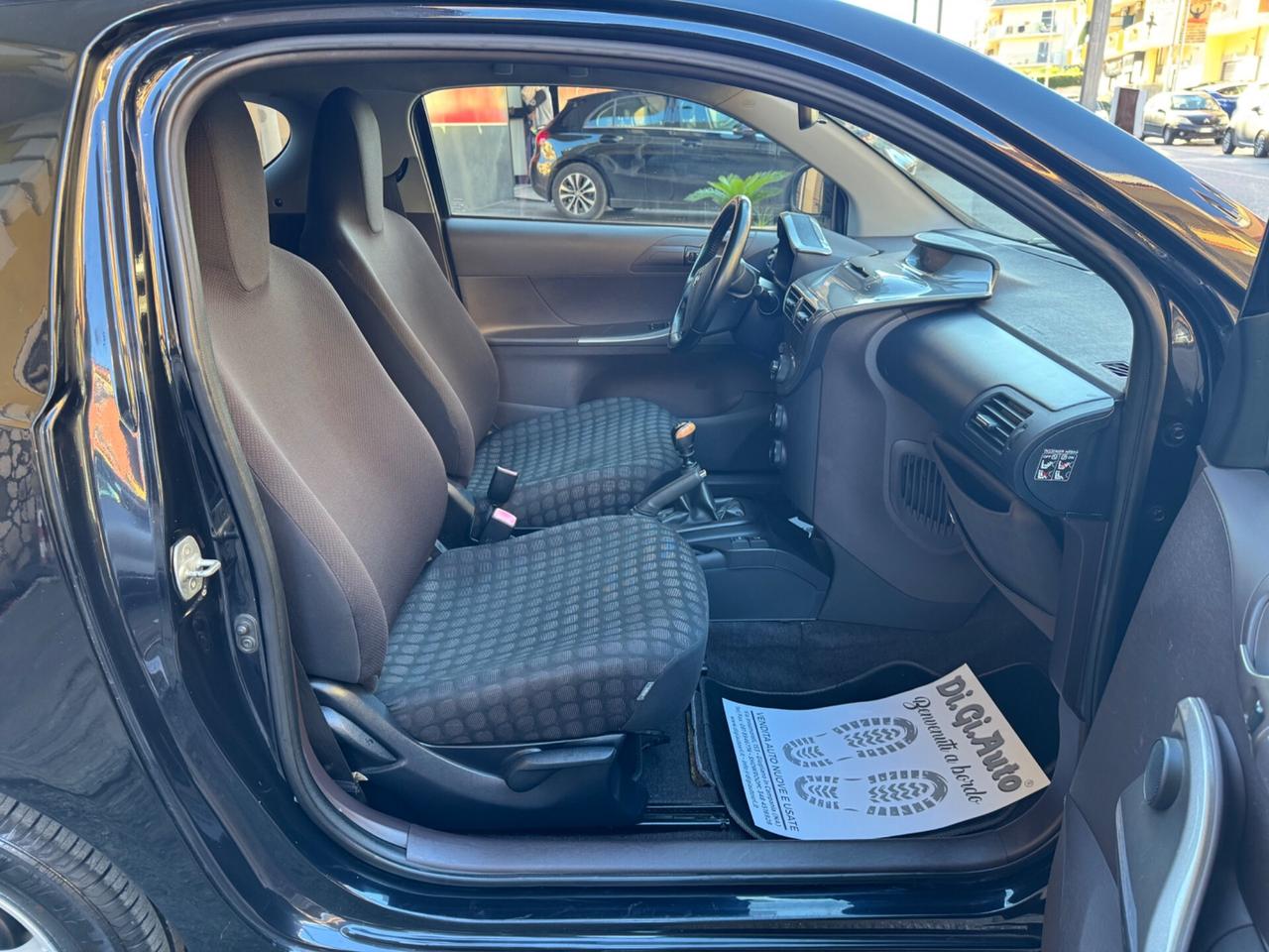 Toyota iQ 1.4 D-4D 90cv Multidrive