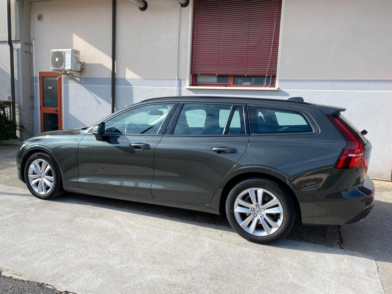 Volvo V60 B3 Geartronic Momentum Business