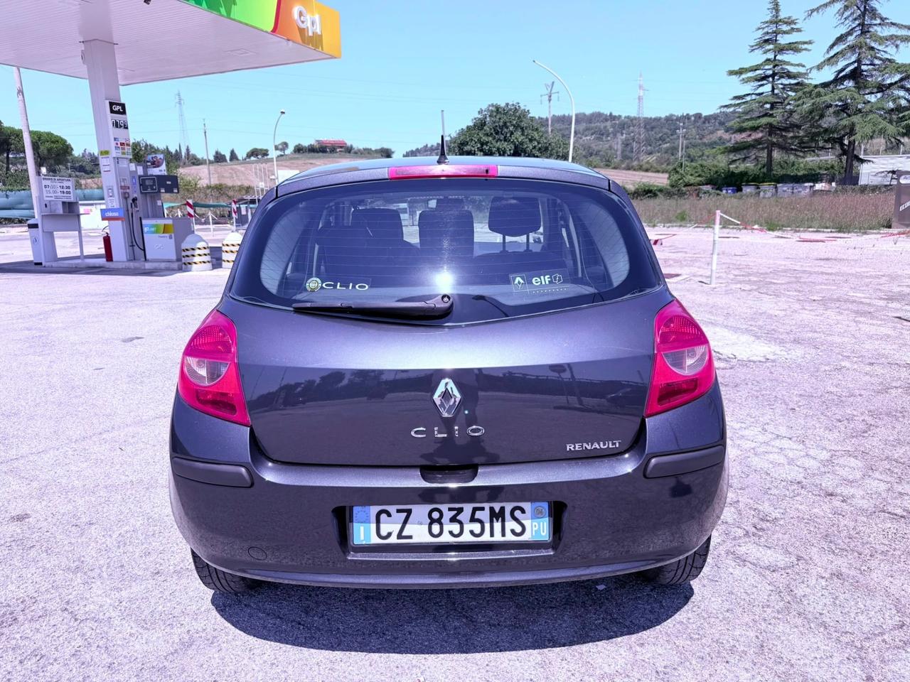 Renault Clio 1.2 benzina 5 porte Ok neopatentati