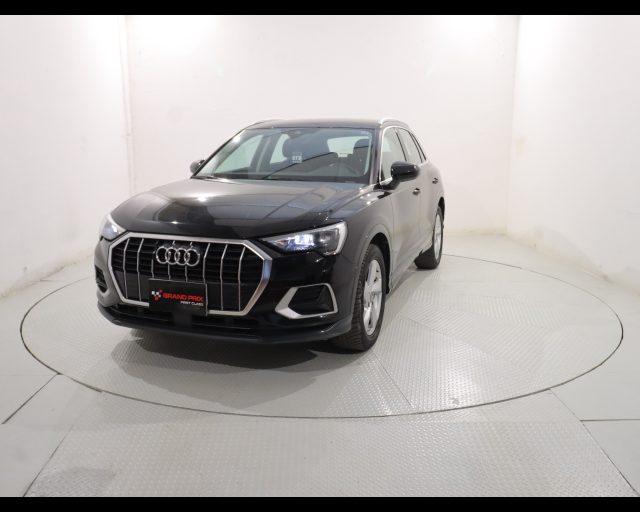 AUDI Q3 35 TDI S tronic Business Advanced