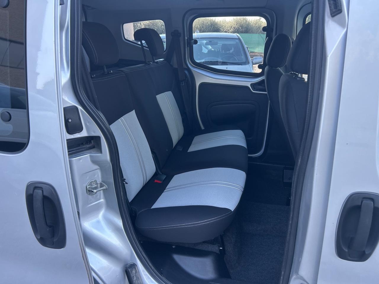 Fiat Qubo 1.3 MJT 75 CV Autocarro 4 Posti