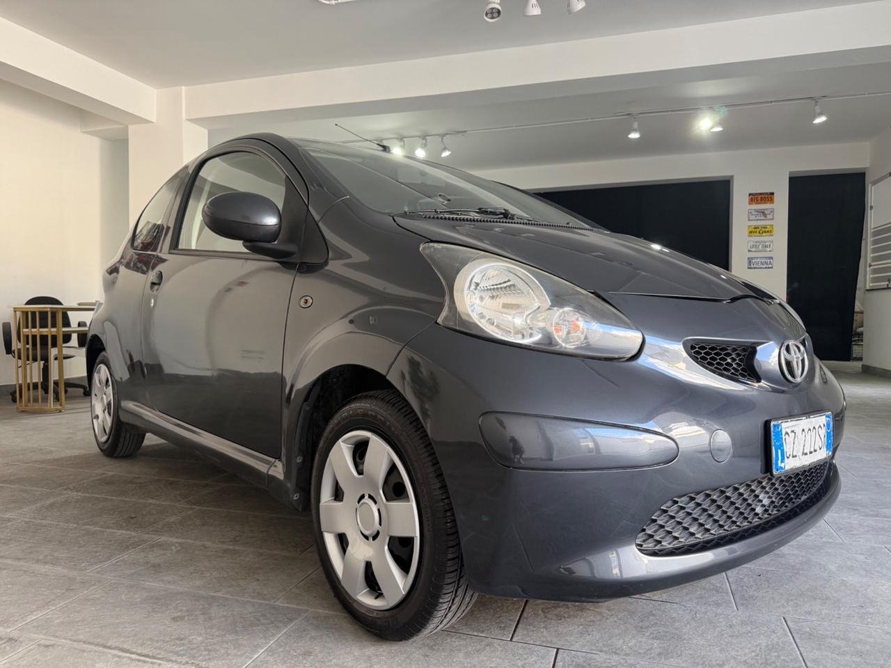 Toyota Aygo 1.0 12V VVT-i 3 porte Sol