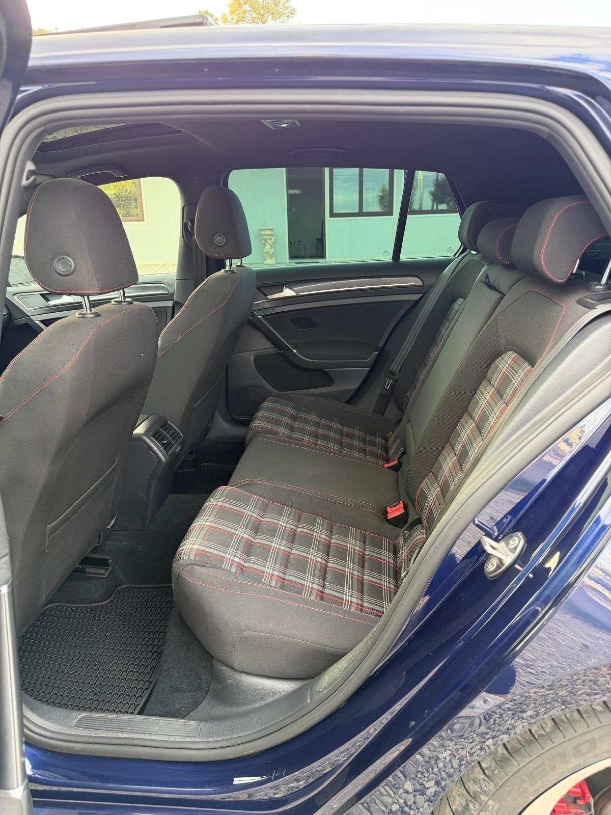 Volkswagen Golf GTI Performance 2.0 245 CV TSI DSG 5p. BMT