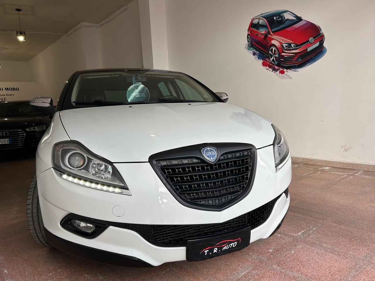 Lancia Delta 1.9 MJT Twinturbo platinum