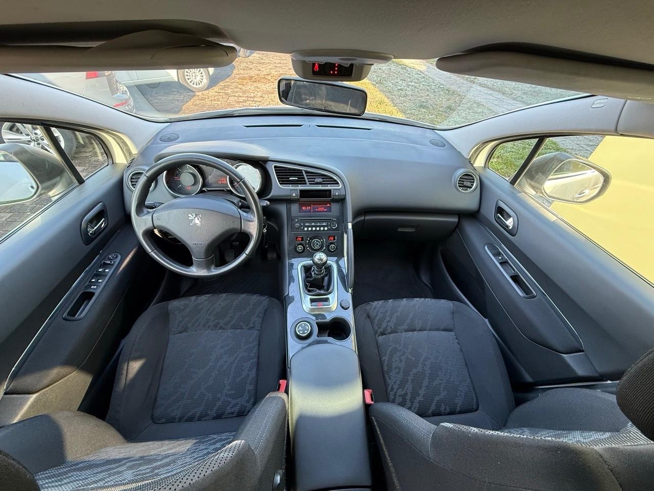 Peugeot 3008 1.6 HDi 112CV