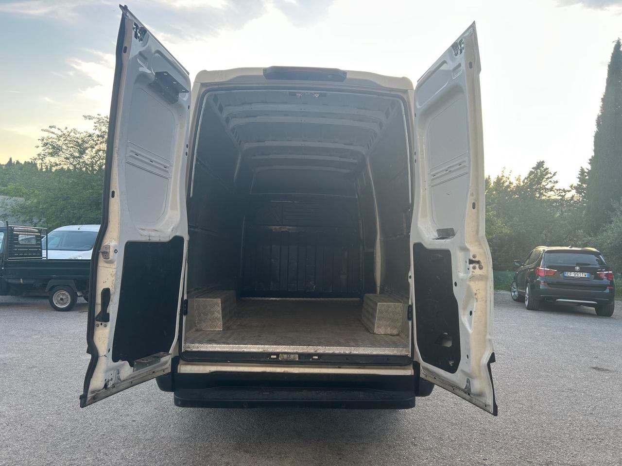Iveco Daily 35S14V 2.3 Diesel 2021