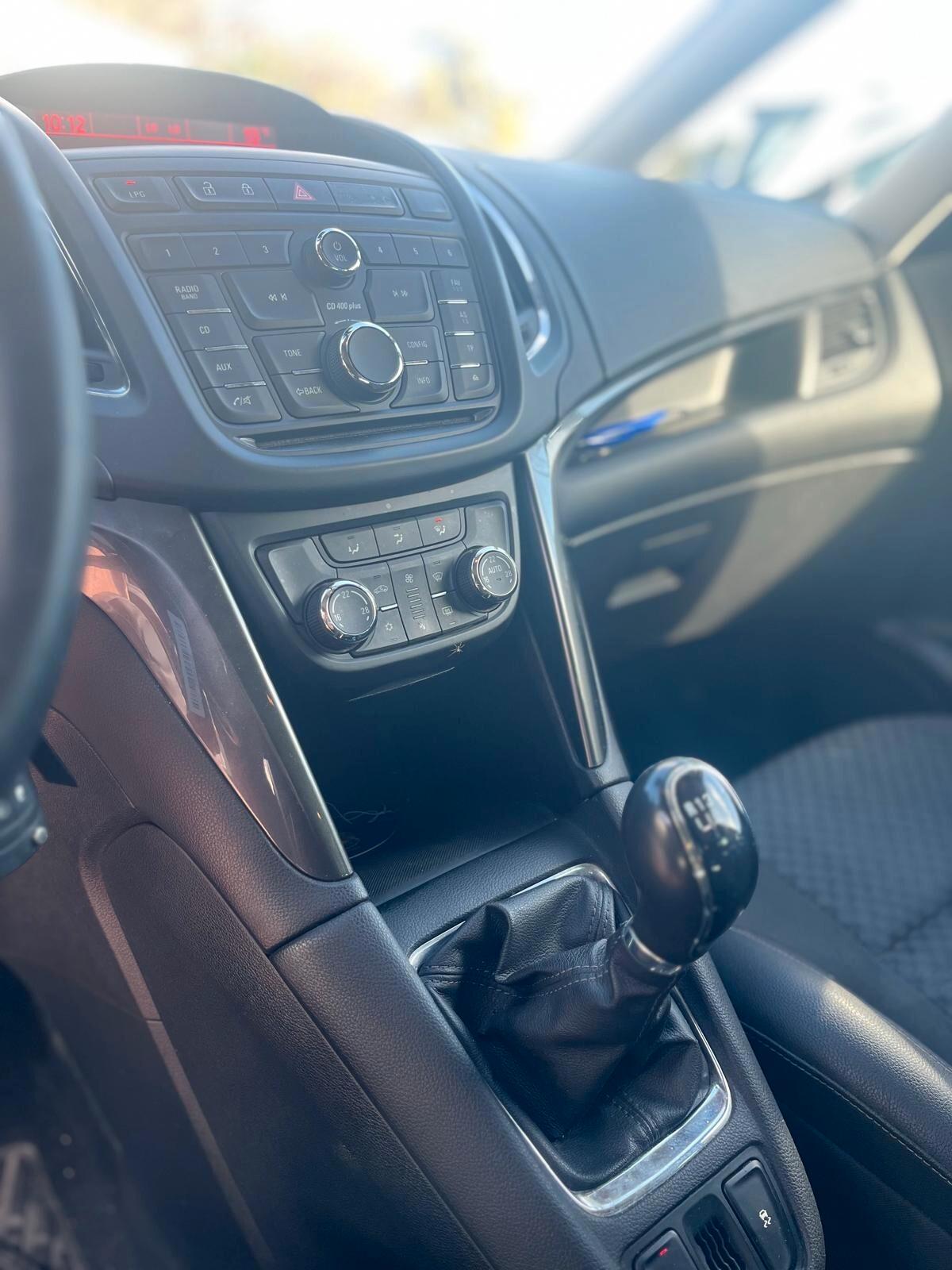 Opel Zafira Tourer 1.4 Turbo 140CV GPL Cosmo