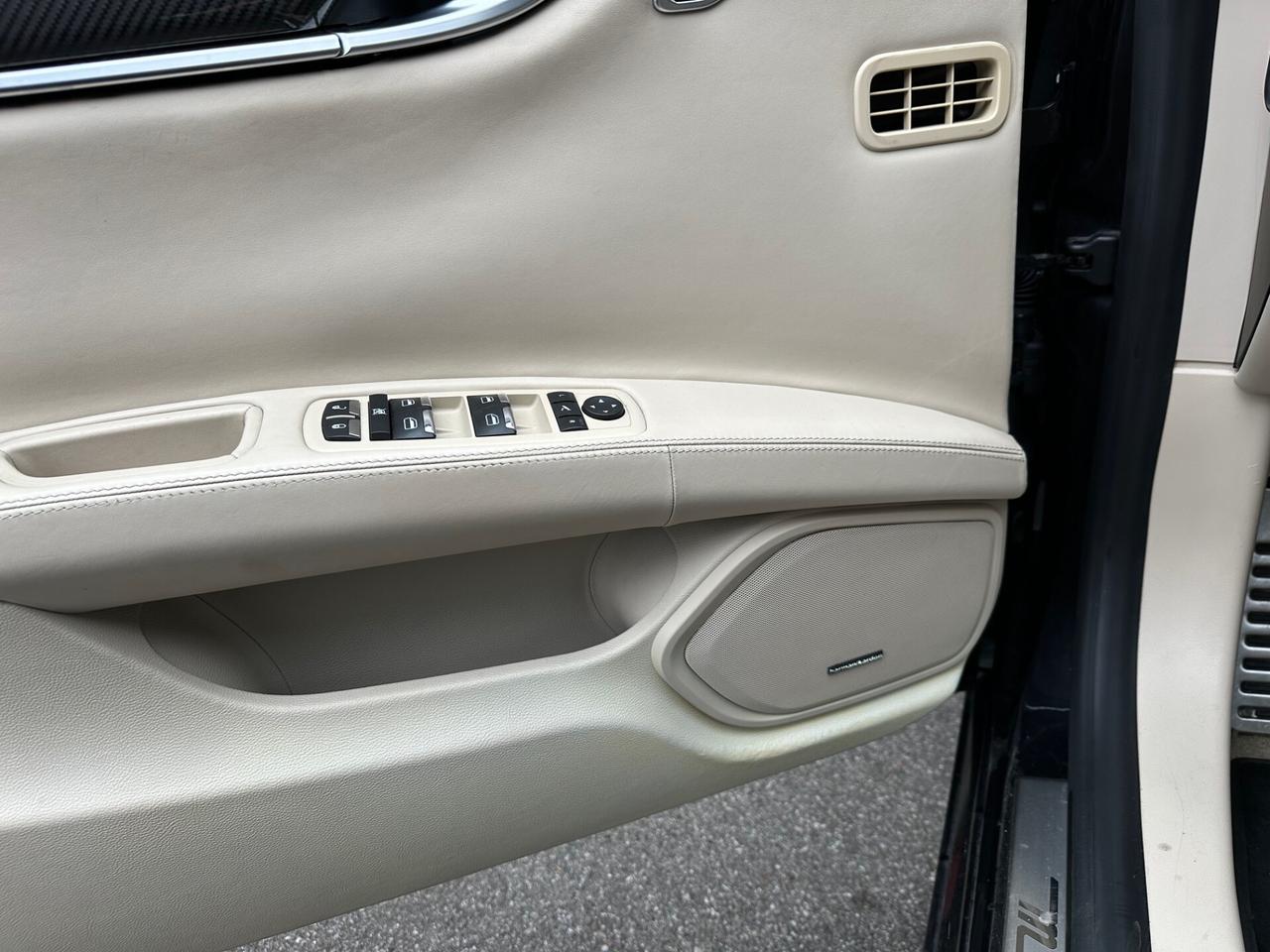 Maserati Ghibli V6 S Q4 tetto