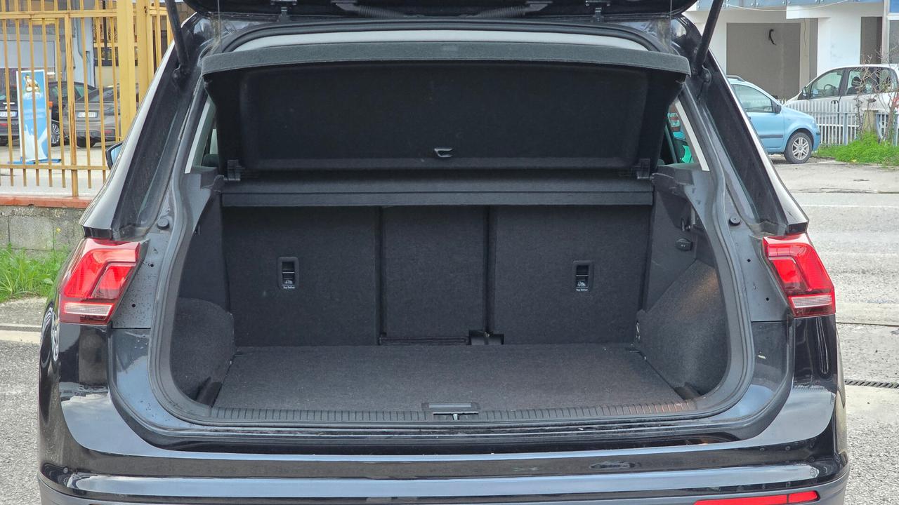 Volkswagen Tiguan 2.0 TDI SCR DSG Business BlueMotion Technology