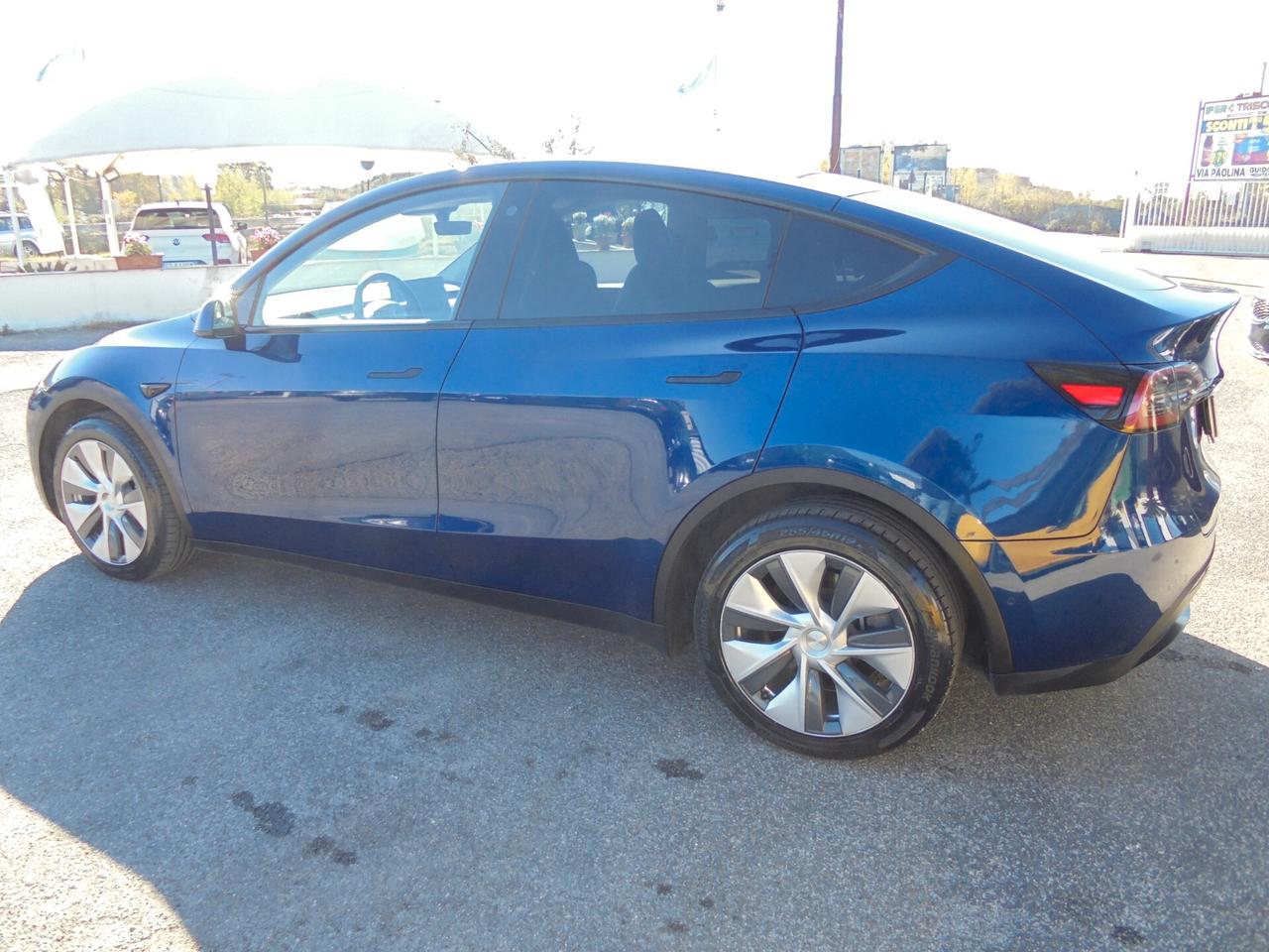 Tesla Model Y Long Range AWD