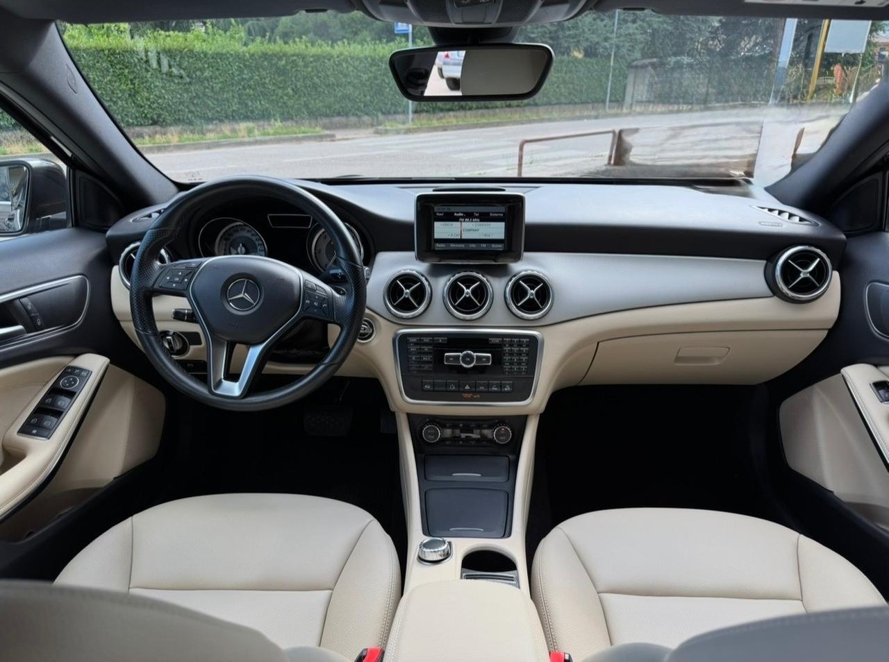 Mercedes-benz GLA 200 d Automatic 4Matic Premium