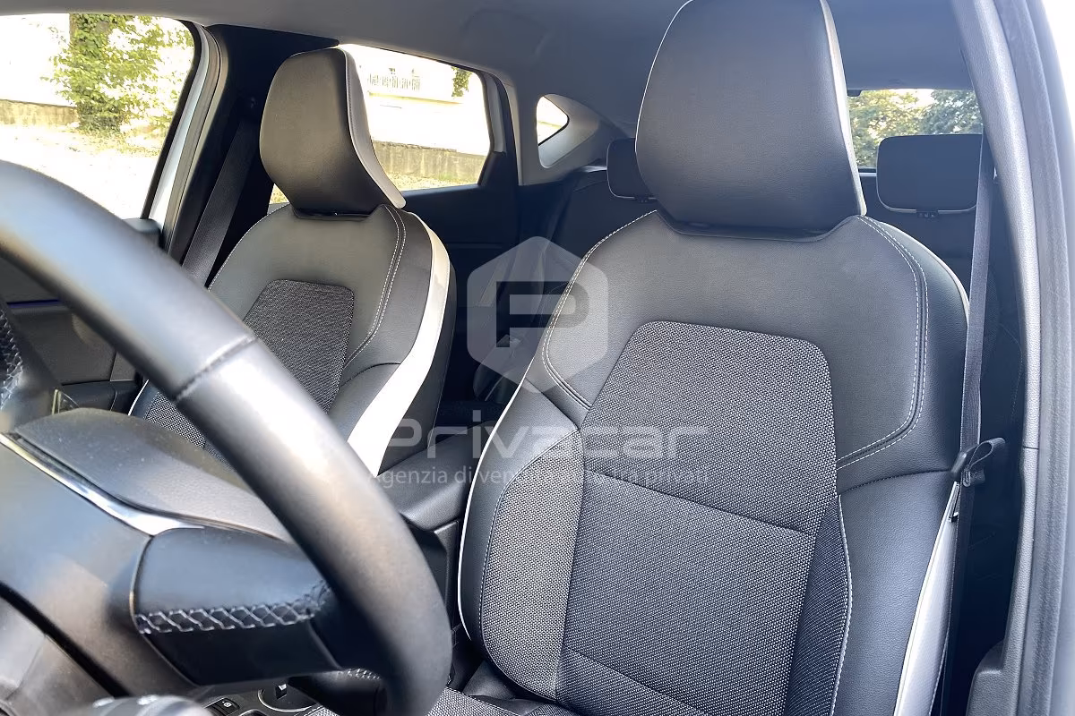 RENAULT Captur Mild Hybrid 140 CV Techno