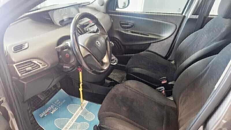 Lancia Ypsilon 1.3 M-Jet 95 CV S&S Gold