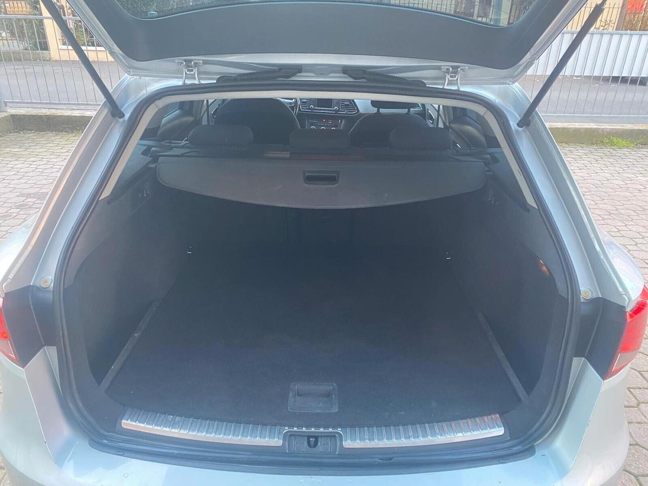 Seat Leon 1.6 TDI 105 CV ST Business NAVI