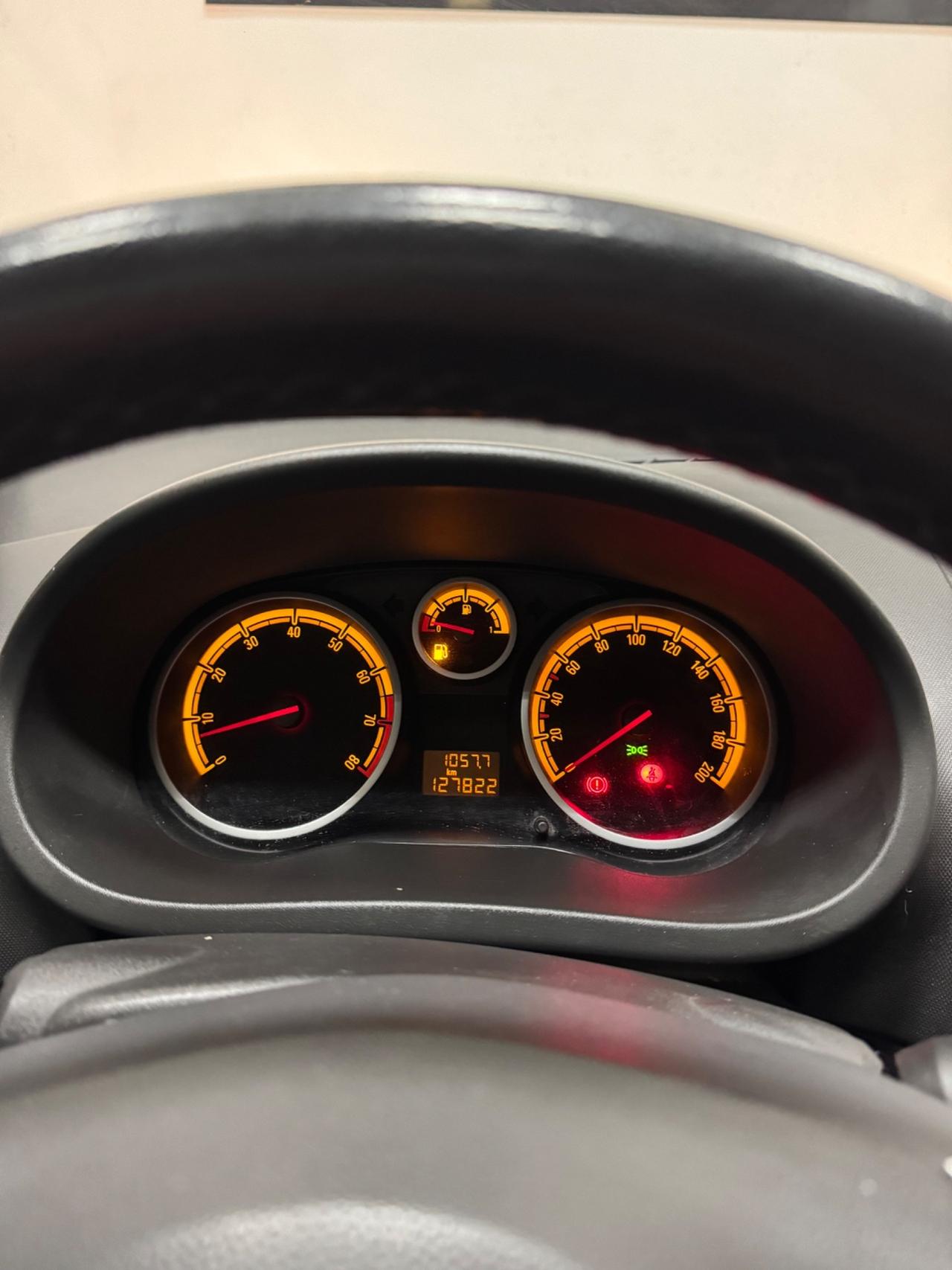 Opel Corsa 1.2 5 porte Sport