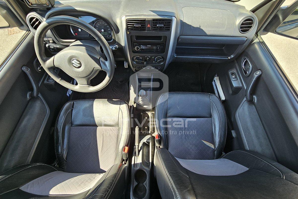 SUZUKI Jimny 1.3i 16V cat 4WD JLX