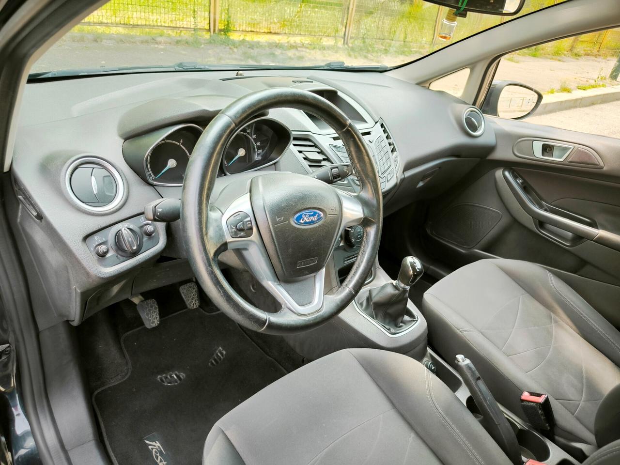 Ford Fiesta 1.5 TDCi 75CV 5 porte Titanium