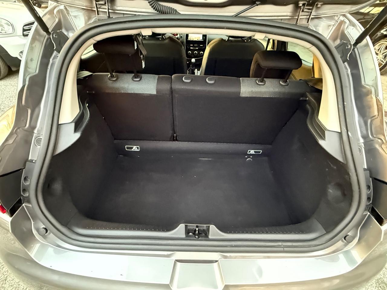 Clio 1.2 75CV -unipro-rate-neopatentati-garanzia