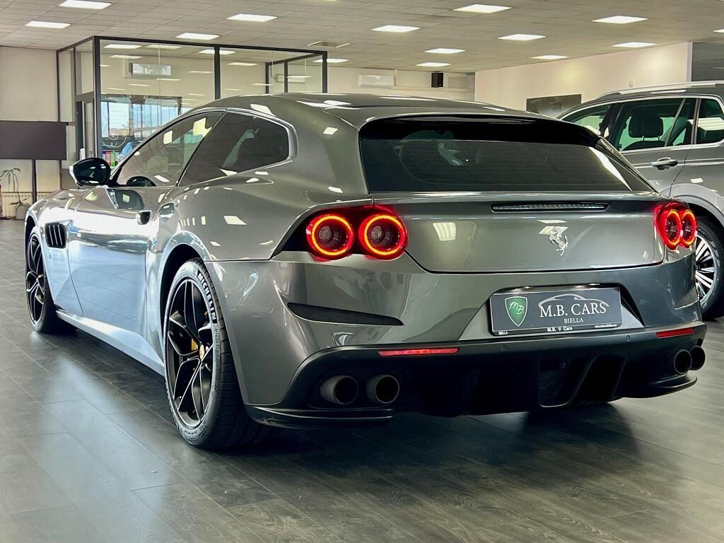 Ferrari GTC4 Lusso 3.9 T dct Carbon Pack