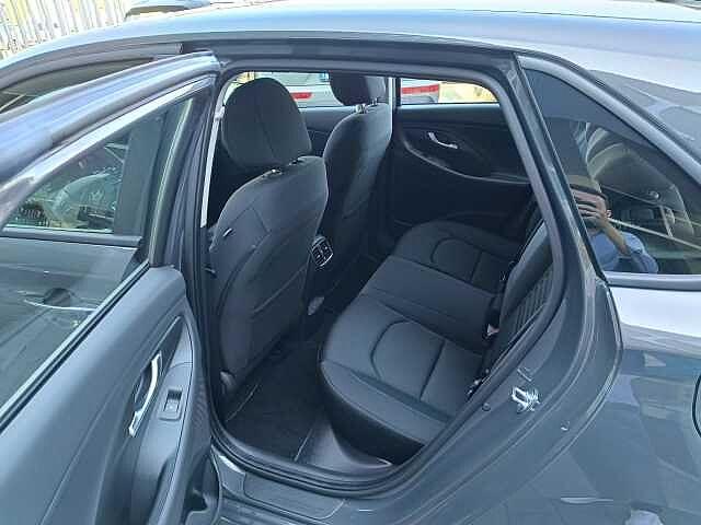 Hyundai i30 Berlina Mild Hybrid 1.0 TGDi 100cv DCT BUSINESS