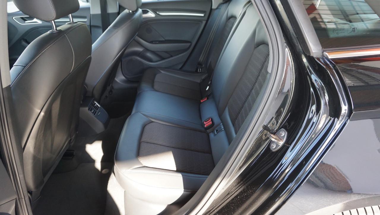Audi A3 Sportback 1.6 tdi Business 110cv s-tronic