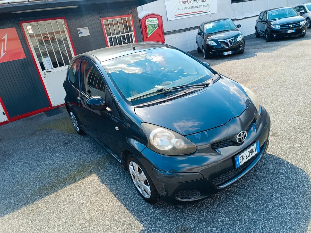 Toyota Aygo 1.0 12V VVT-i 5 porte Lounge Connect MMT