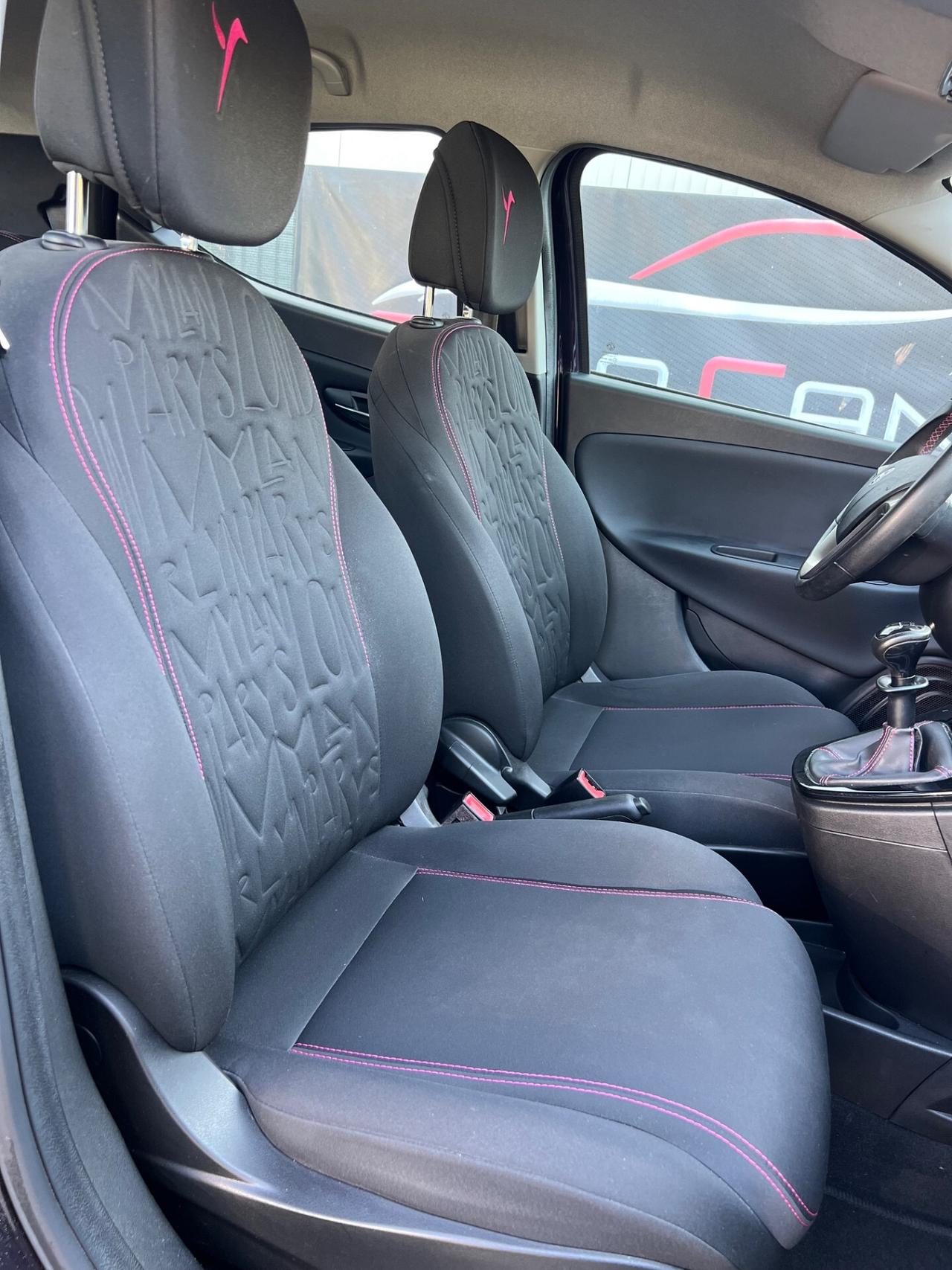 Lancia Ypsilon 1.2 69 CV 5 porte S&S Elefantino rosa