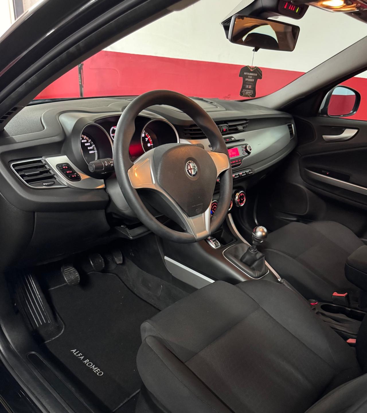 Alfa Romeo Giulietta 1.4 BENZINA 120 CV DA VETRINA