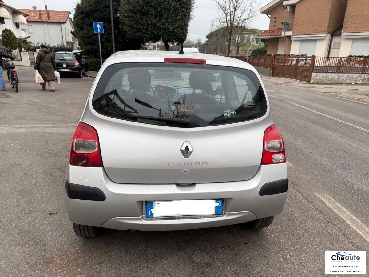 RENAULT - Twingo - 1.2 8V Privilège