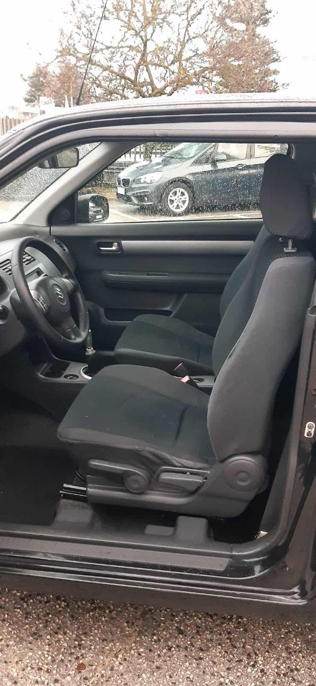 SUZUKI Swift 1.3 DDiS 3p. GL SCONTO ROTTAMAZIONE