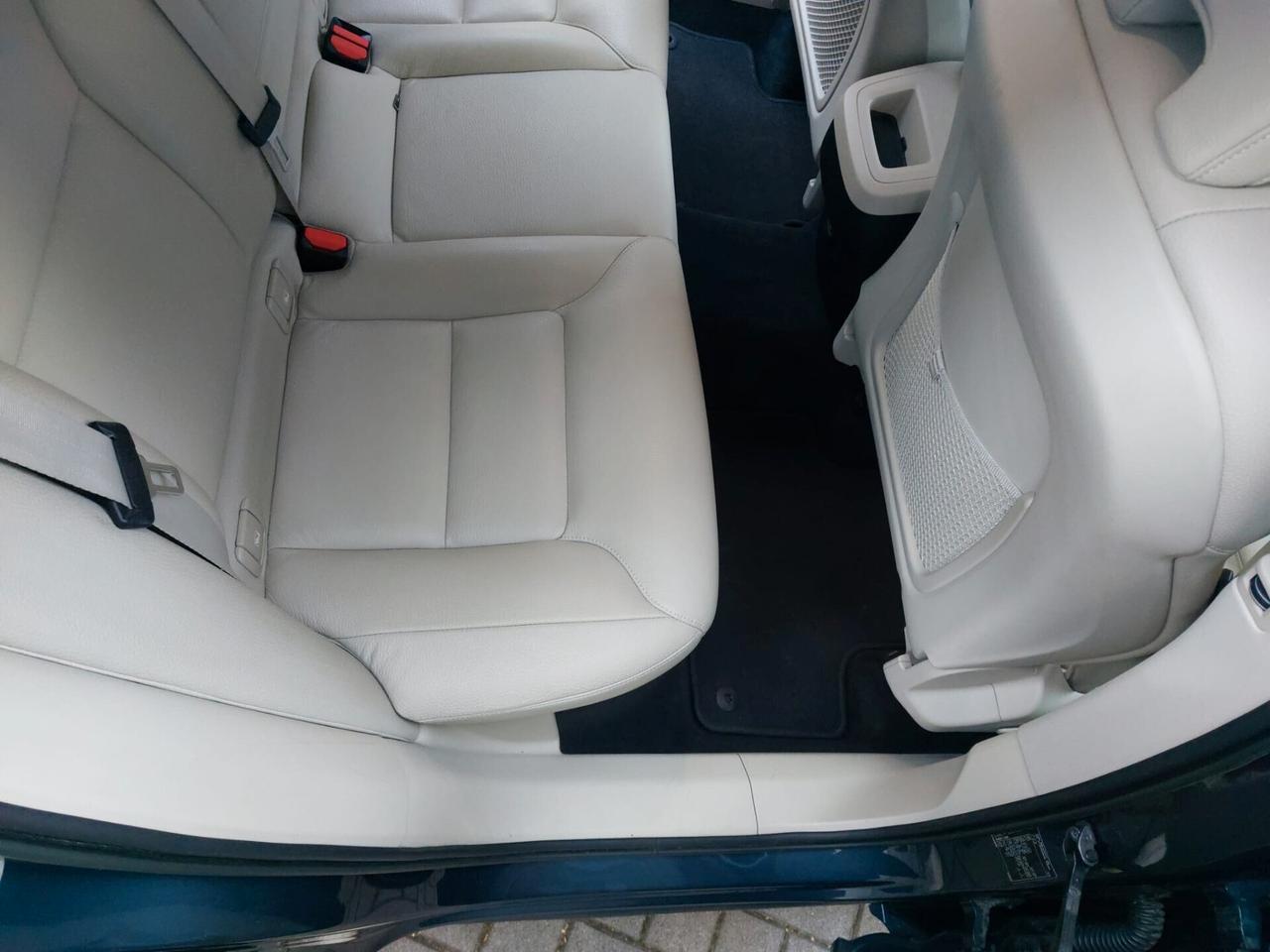 Volvo XC 60 XC60 2.0 b4 Plus Bright awd auto