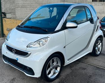 Smart ForTwo 1000 52 kW MHD coup&eacute; pulse