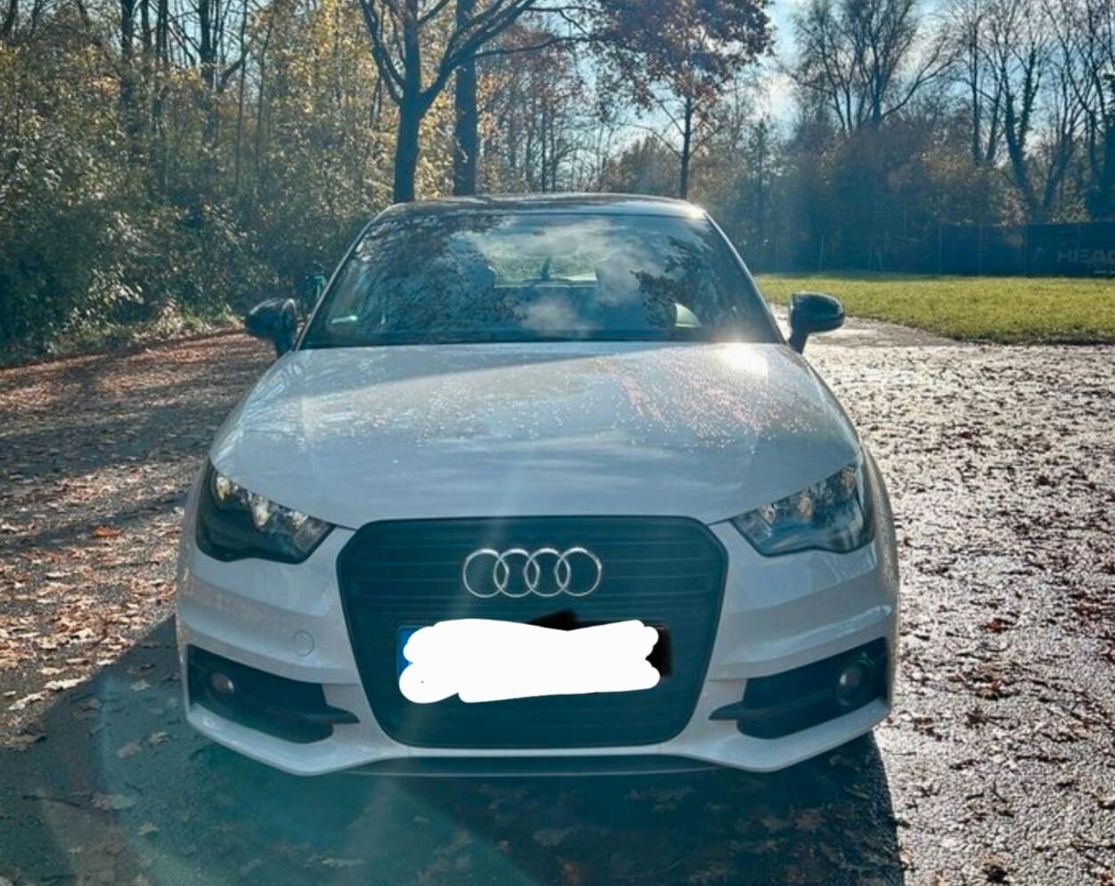 Audi A1 1.6 TDI S line edition plus