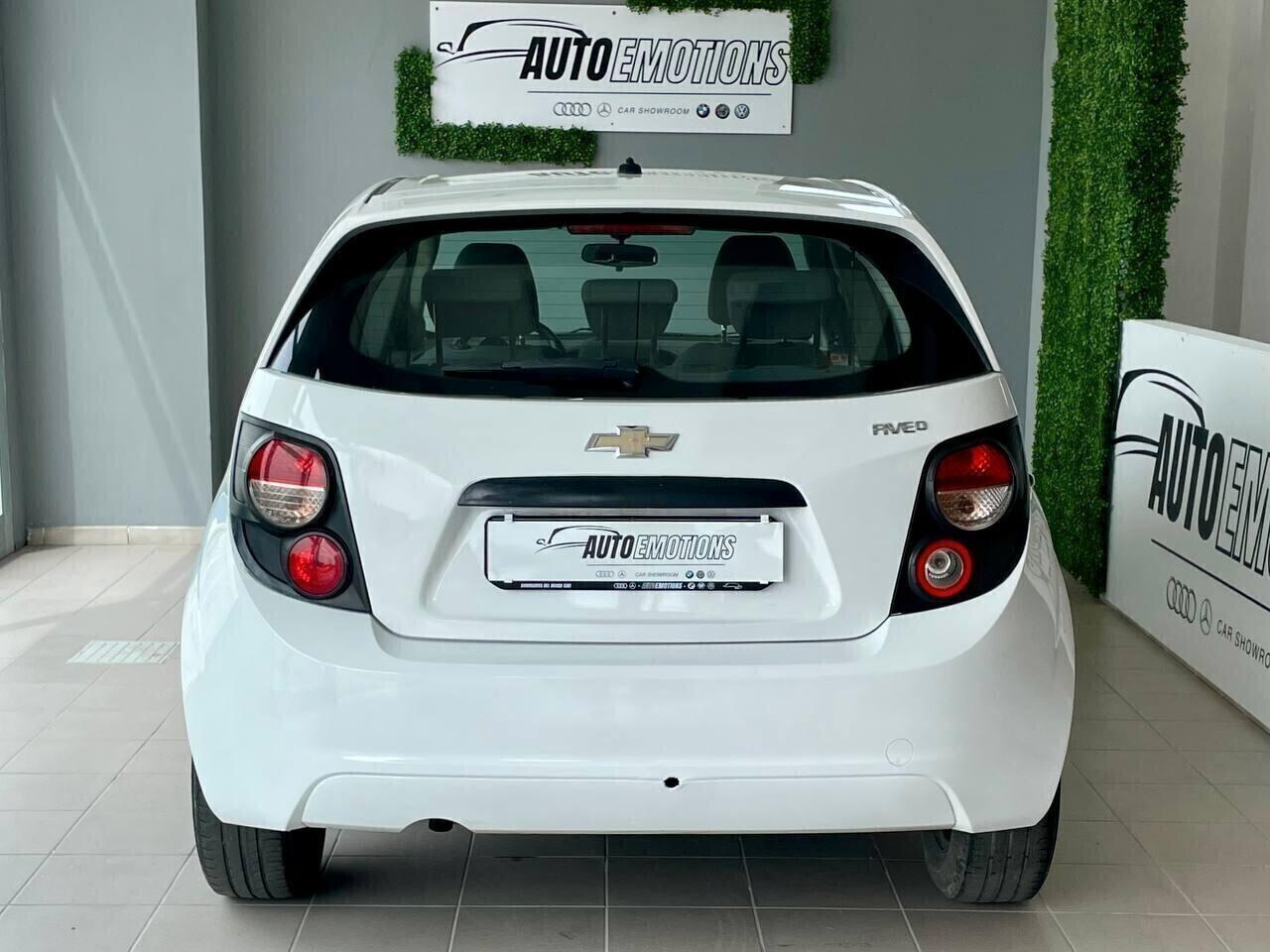 Chevrolet Aveo 1.2 - Clima & Cruise Control