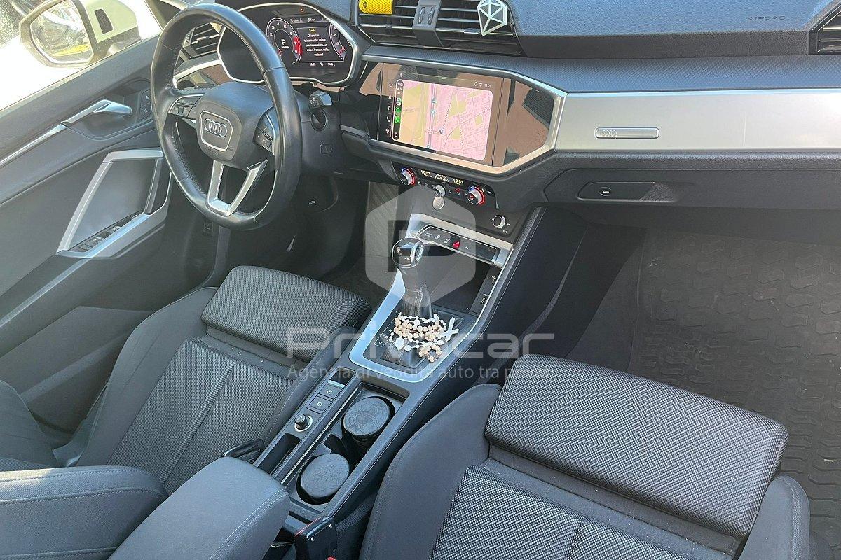 AUDI Q3 35 TFSI S tronic S line edition
