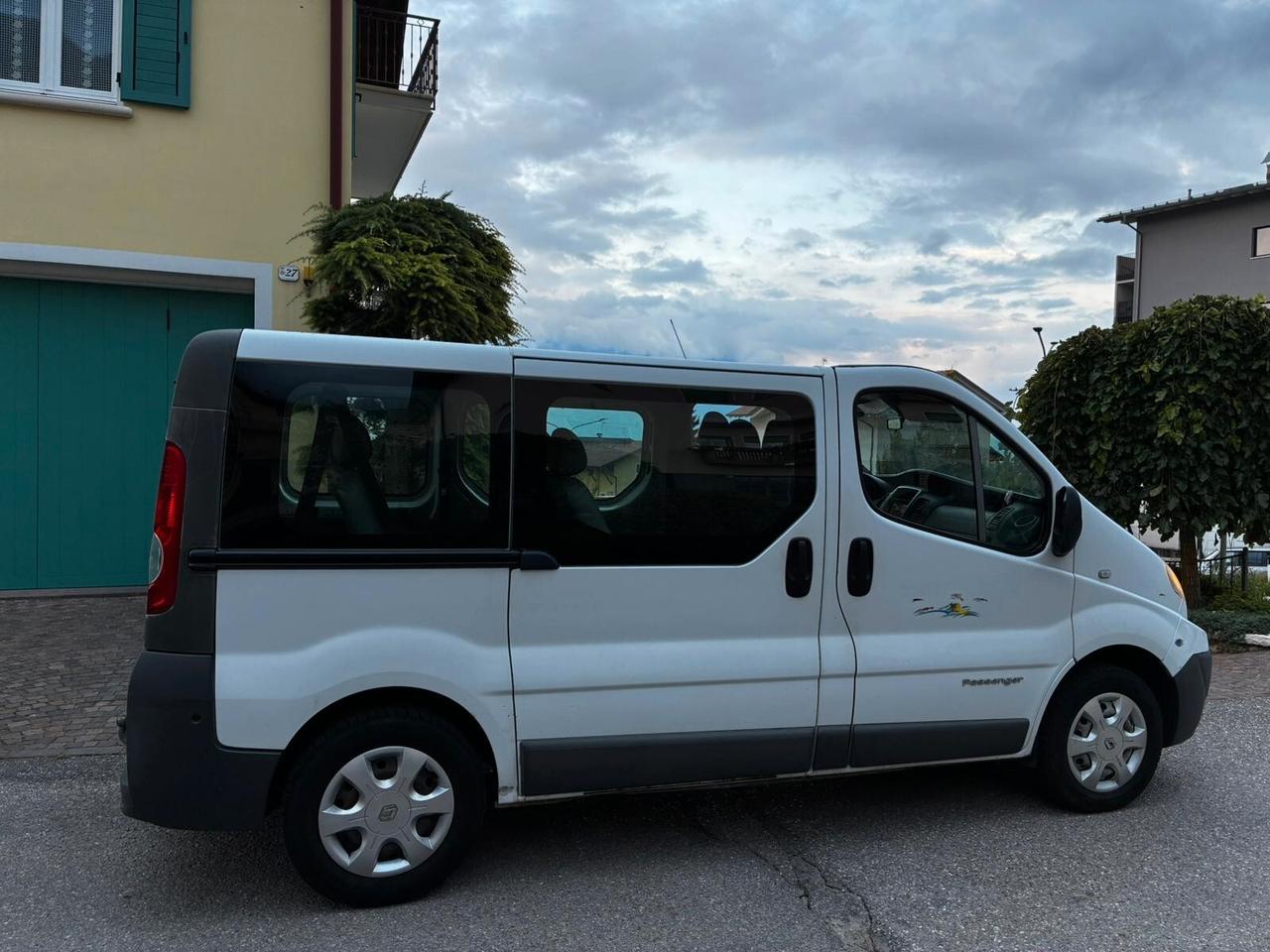 RENAULT TRAFIC 9 POSTI 2.0 DCi 115CV 6M